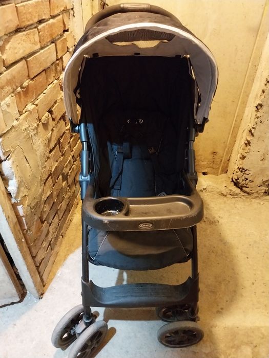 Лятна количка в черно90лв