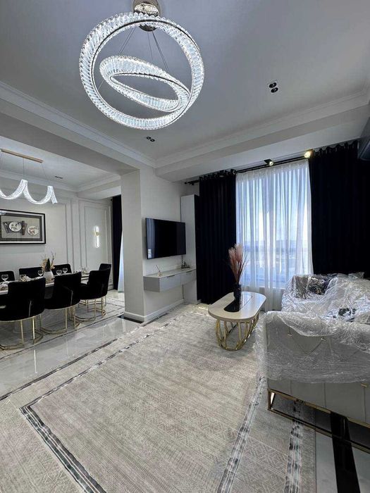 Botanika Saroyi 1в2 комнатная для инвестиции с арендатором