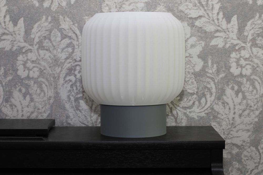 Настольная лампа