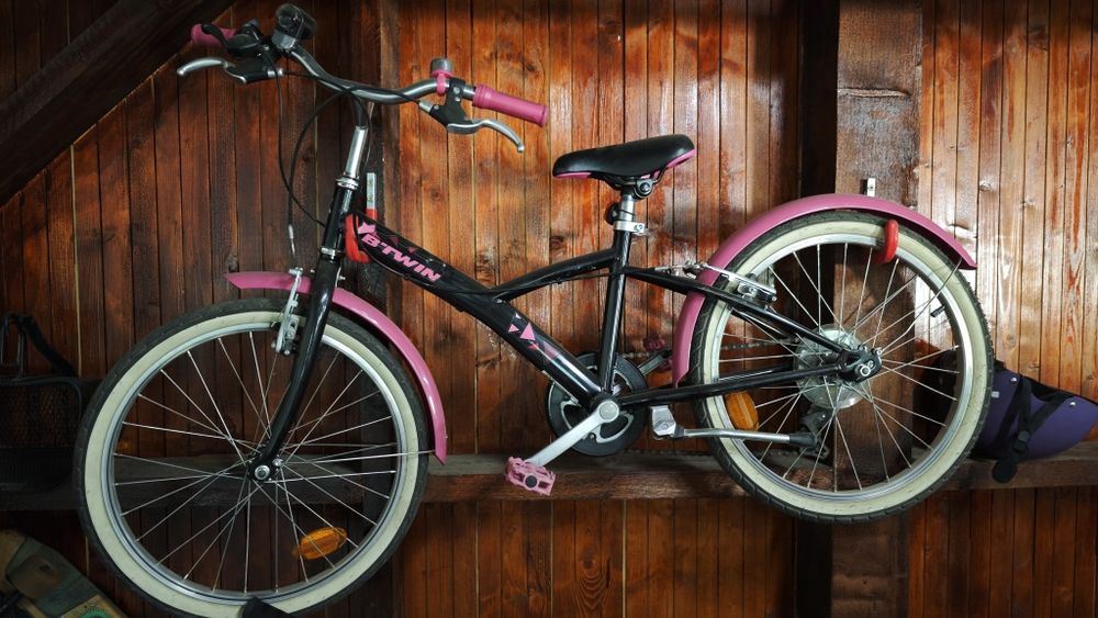 Bicicleta fete, negru cu roz