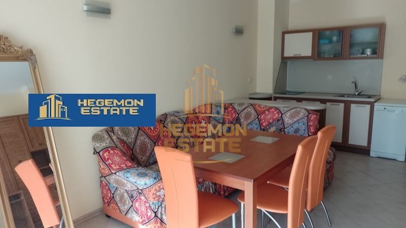 Продава се Двустаен апартамент в к.к. Златни пясъци - 59 кв.м за 1530 €/кв.м - Снимка #3