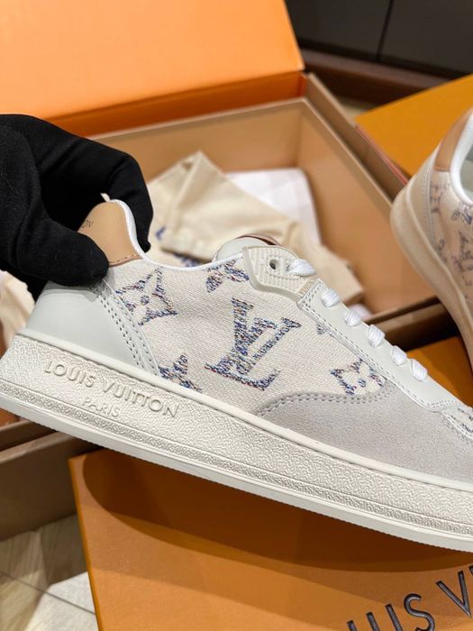 Adidasi Louis Vuitton