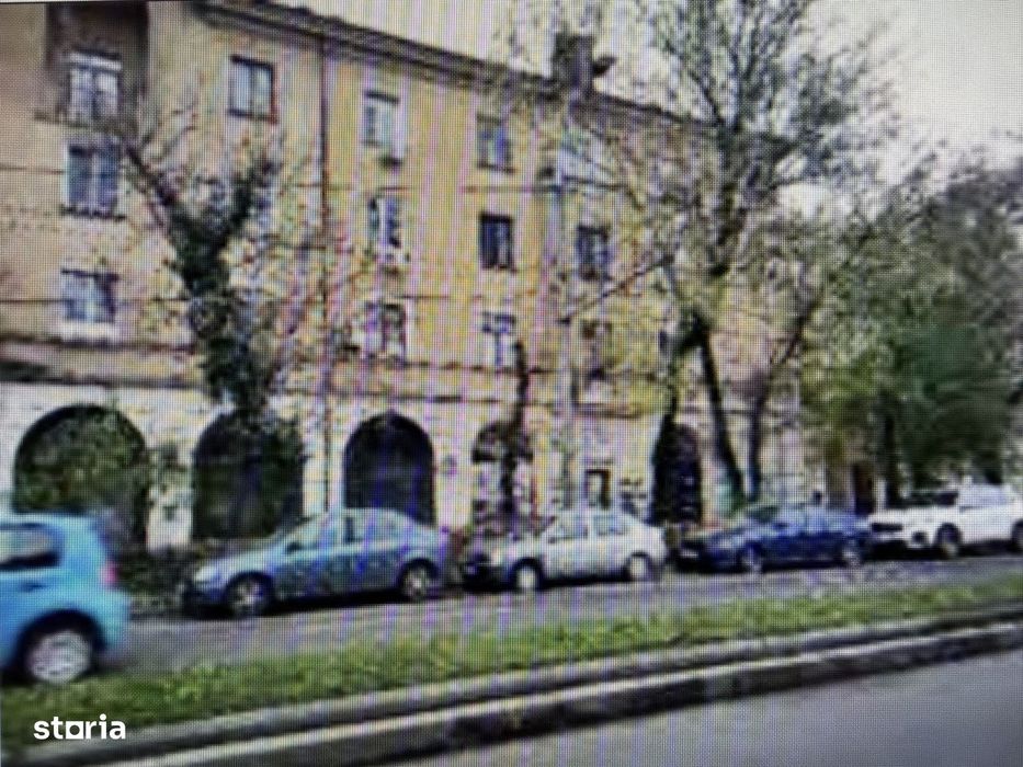 Mihai Bravu Vatra Luminoasa Stradal