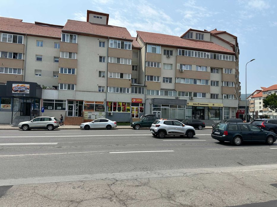 SPATIU COMERCIAL De Vanzare cu Chirias