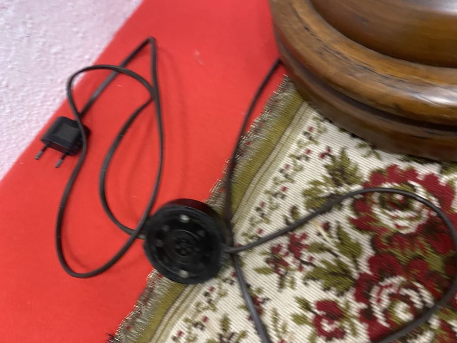 Стара френска лампа от дъб лампион