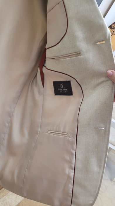 Продаётся пиджак, 50 размер.