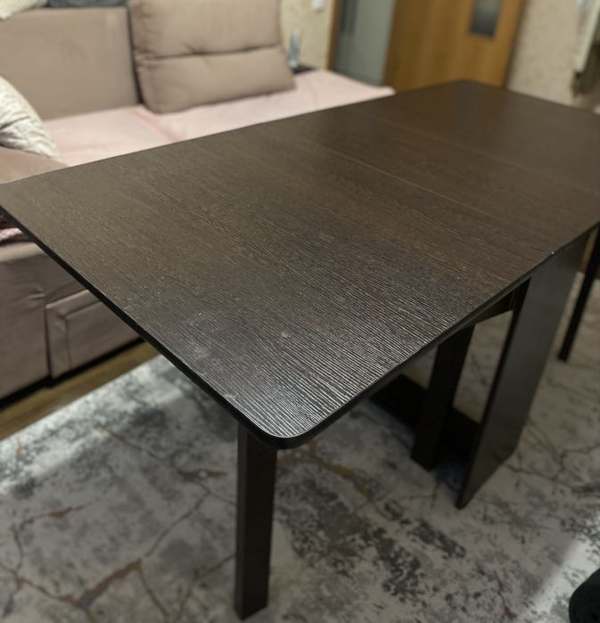 Продается стол книжка