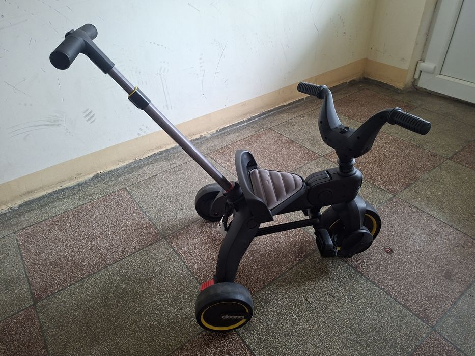Tricicletă pliabilă Doona Liki Trike S3 – aproape nouă