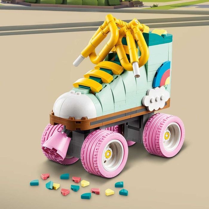 LEGO Creator 3 in 1 - Patina cu rotile retro 31148, 342 piese (nou)