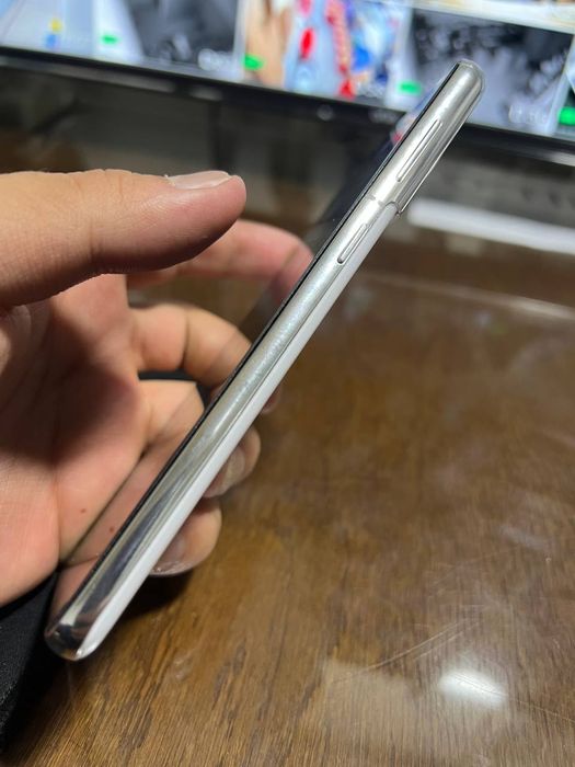 S21 5G 8/256 qurt sastayeniya