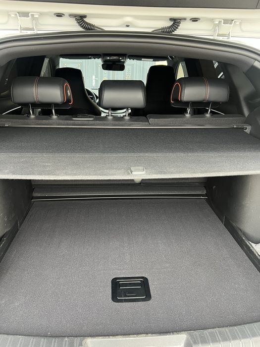 BYD. Song Plus. 4/4 AWD Gibrid. kraskasi toza. Turtala baloniyam torta