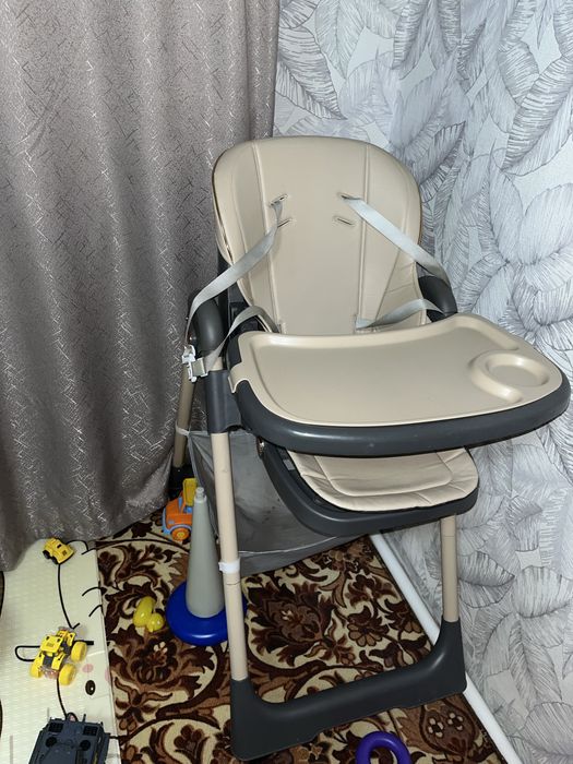 Продам стульчик для кормления