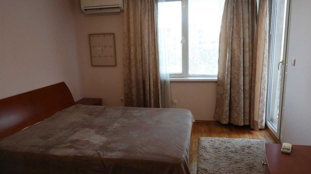 Продава се Тристаен апартамент в София, Младост 1А - 73 кв.м за 2521 €/кв.м - Снимка #12