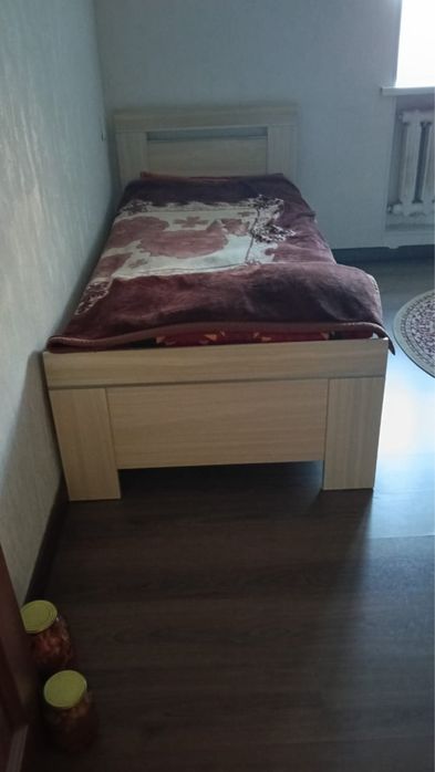 Шкаф,диван бір адамдық
