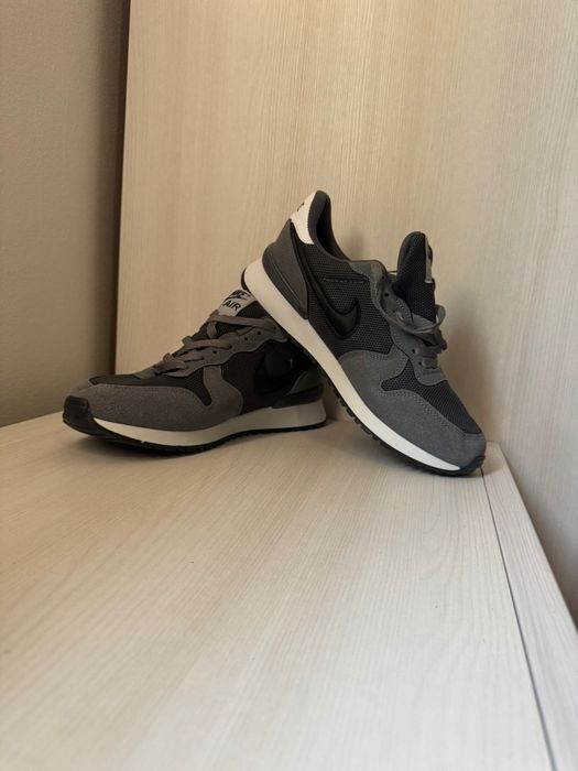 Tenesi bărbătești