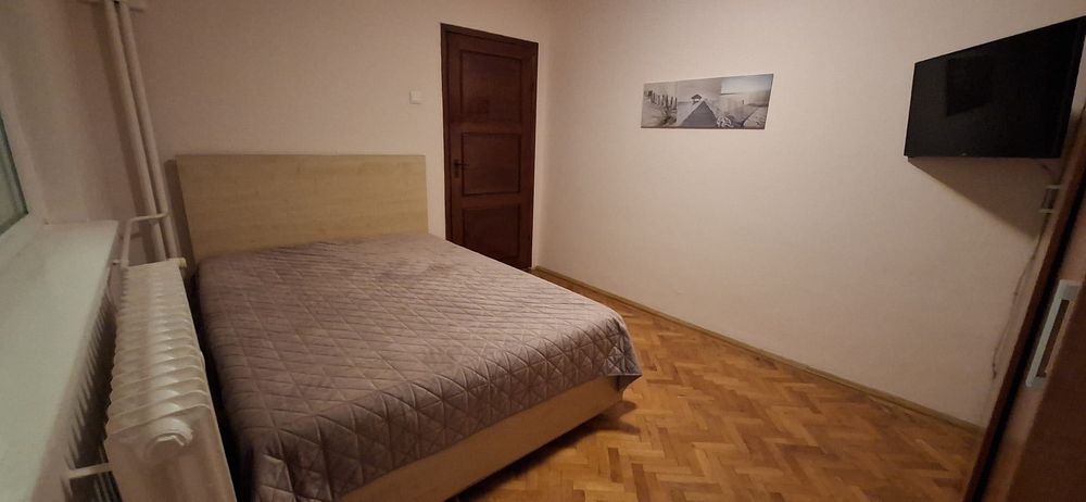 Apartament 2 camere semidecomandat Valea Rosie