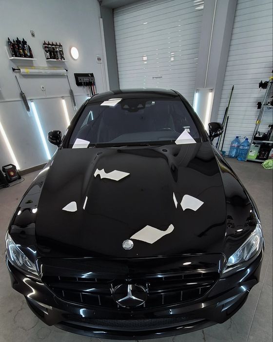 Полиране и облепяне на автомобили с фолио Керамика Полиране на фарове