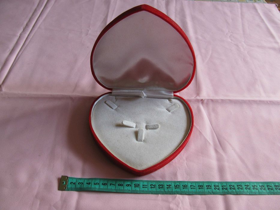 комплект оборудование для продажи бижутерии / шкатулки для бижутерии