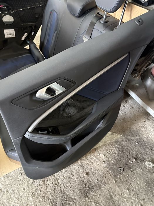 Салон BMW F40 M.