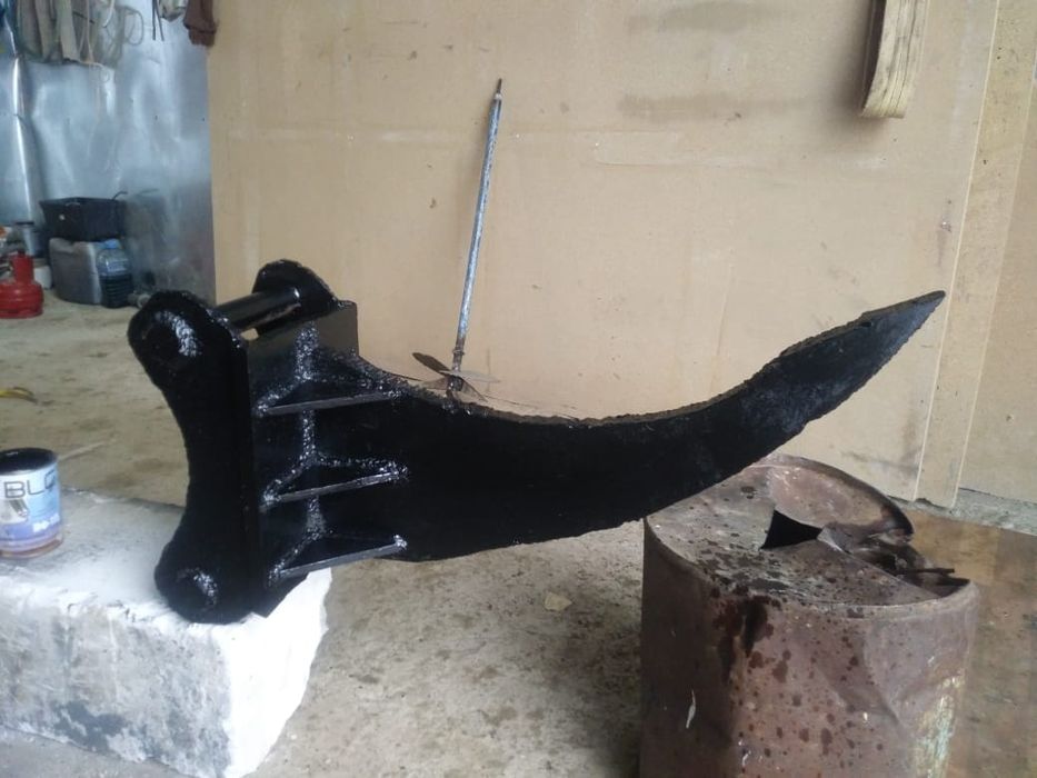 Услуги экскаватор погрузчик HIDROMEK гидромолот