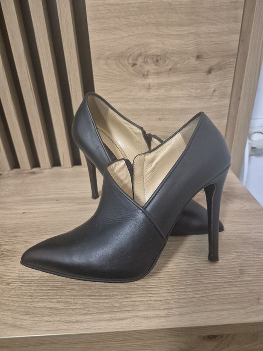 Pantofi  Cristhelen B