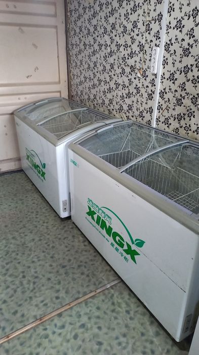 Продам  витринные морозилные камеры