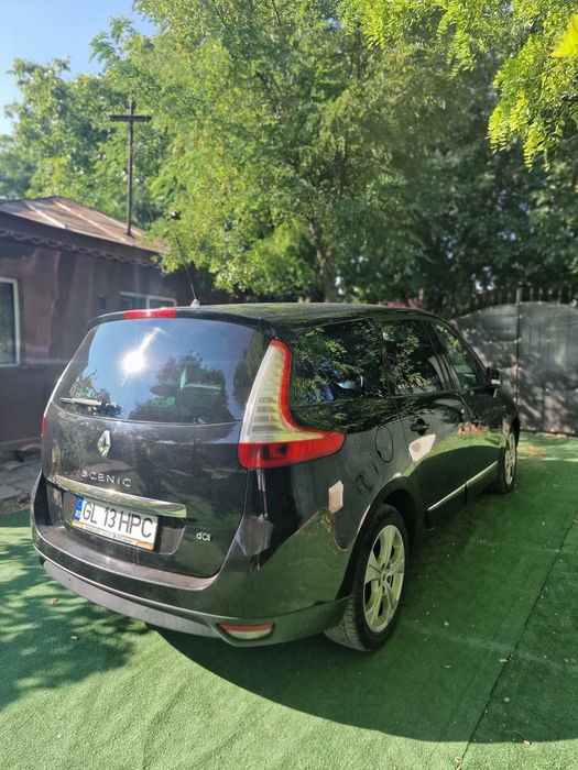RENAULT Grand Scenic 2012 — imagine 3