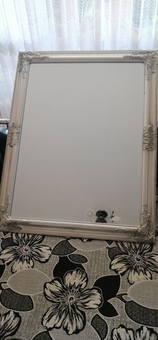 ОГЛЕДАЛО със сребриста рамка 90на70