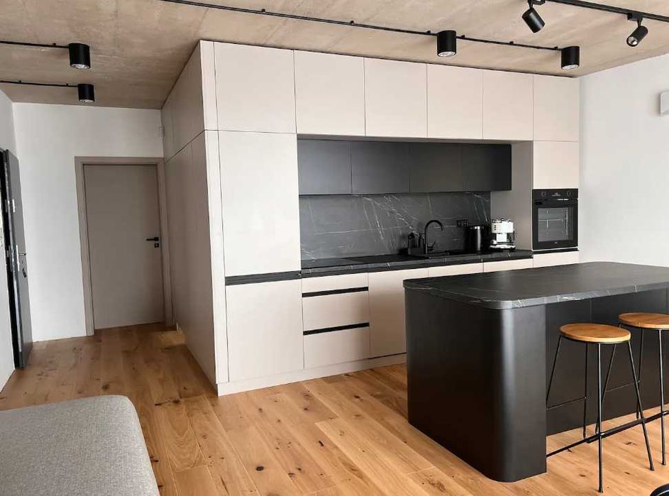 Дава се под наем Двустаен апартамент в Пловдив, Кършияка - 53 кв.м за 357 € - Снимка #2