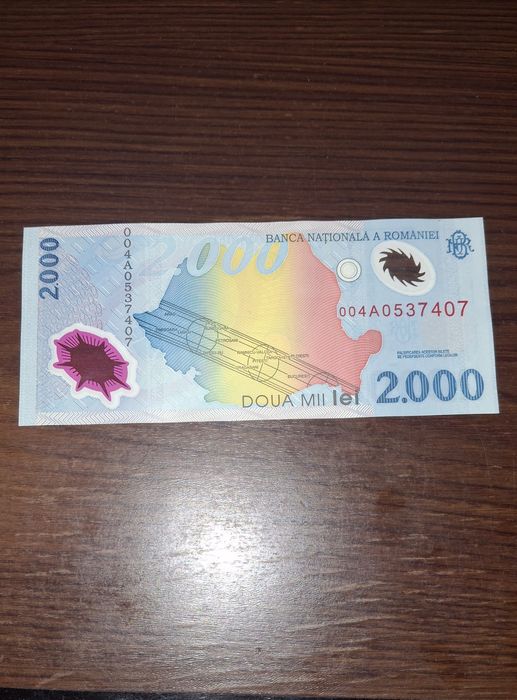 Bancnote 2000 lei eclipsa