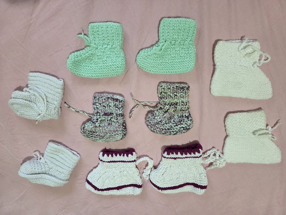 !НОВИ! Ръчно плетени комплекти дрехи и аксесоари за бебе момиче