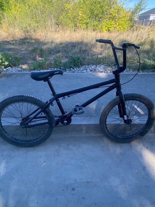 Продается трюковой велосипед BMX для возраста 10-99лет