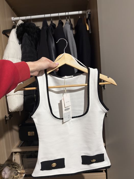 Дамски топ на марката  zara