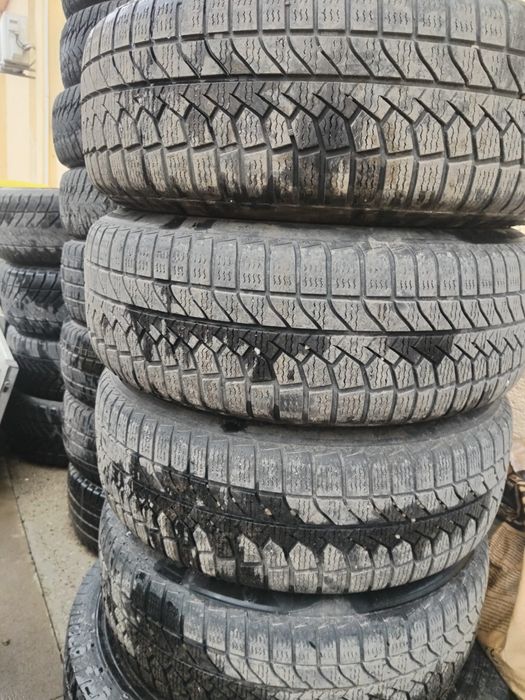 215 / 65 / 16 C anvelope si jante Land Rover