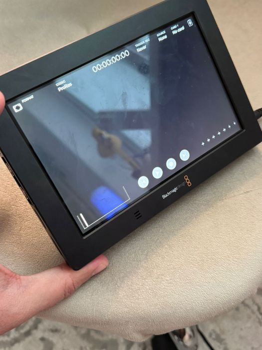 Монитор Blackmagic Design Design Video Assist 5" 3G черный