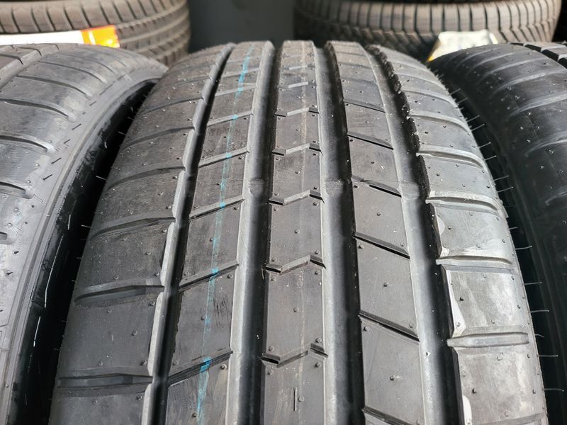 235/55/18 FALKEN 4бр