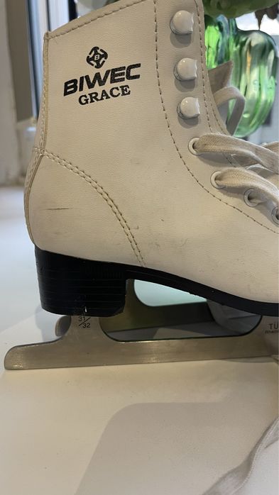 Коньки фигурные