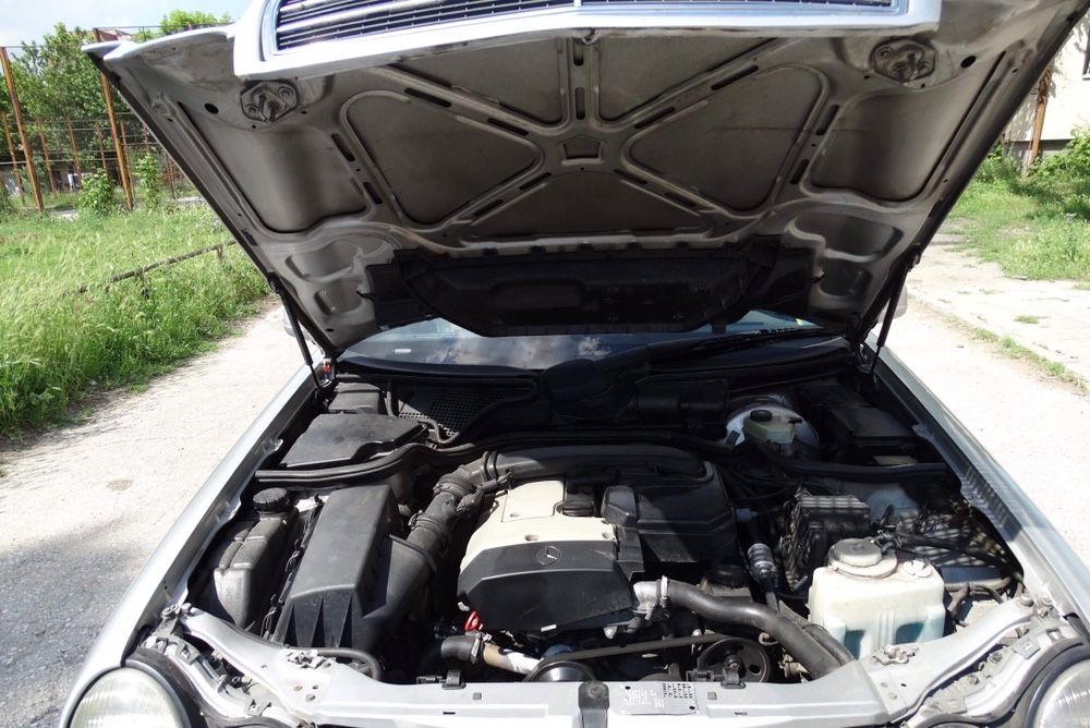 Mercedes-Benz W210 E200 136 к.с. на части !/ Мерцедес