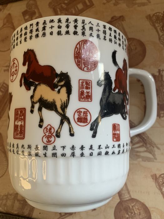 Порцеланов комплект и Огромна чаша