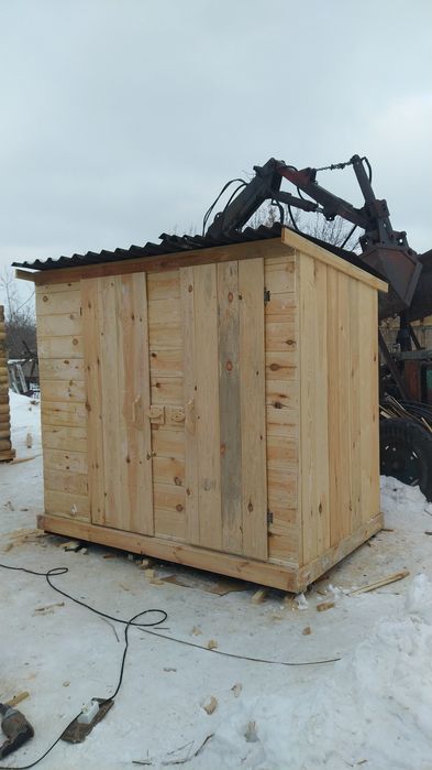 Хозблок из сосновой доски