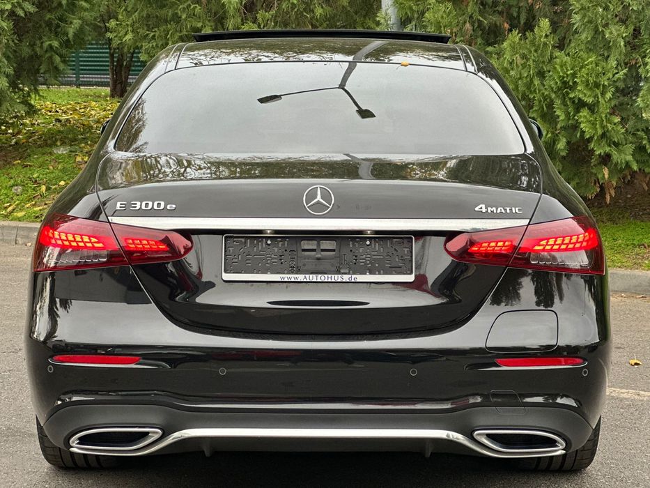 Vand sau schimb Mercedes Eclass E300 e 4 Matic Facelift 2022