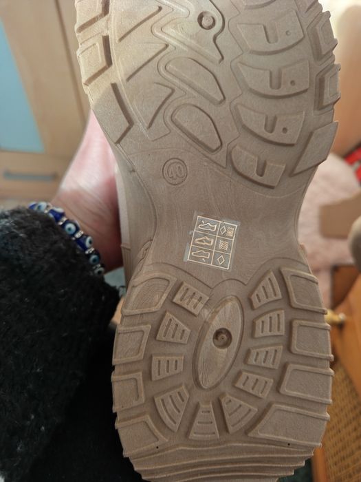 Зимни обувки 40 номер