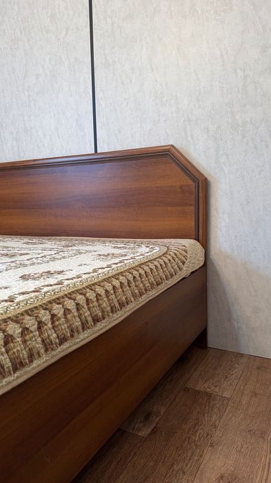 Кровать  180*200