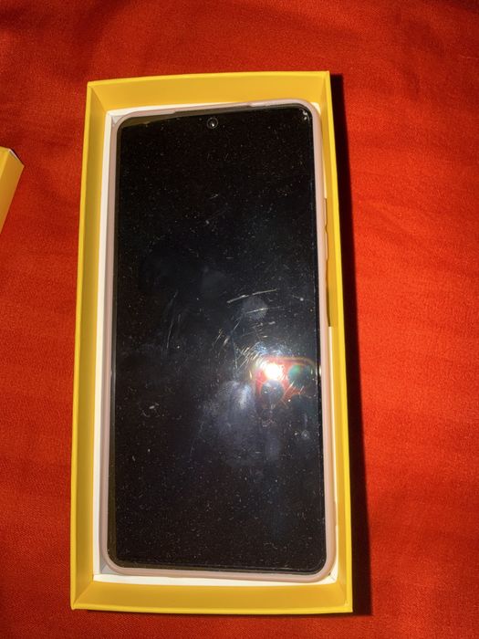 Vand telefon mobil xiaomi poco f 3 folosit foarte putin