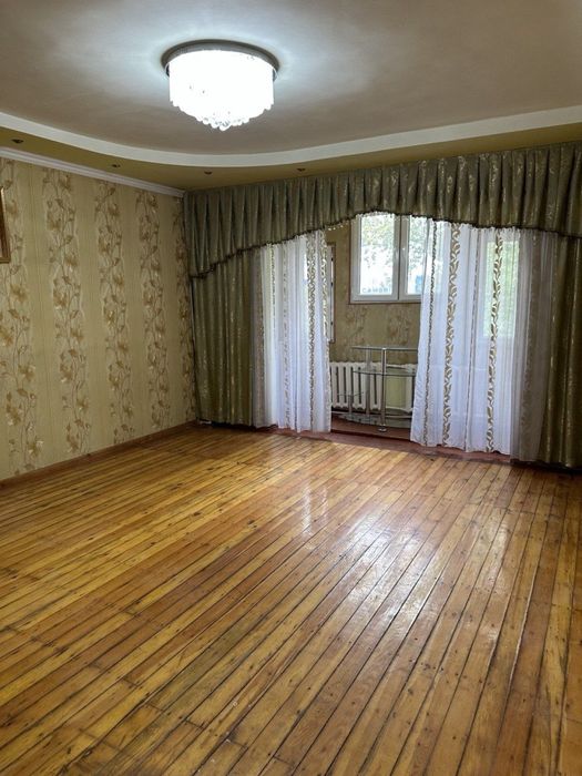 Olmazor tumani  Tinchlikda kvartira soruvda