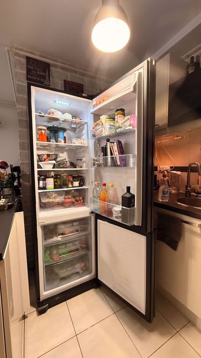 Frigider negru Daewo