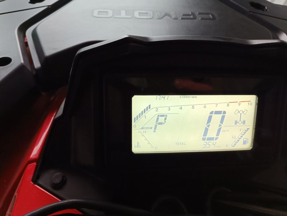 CFMOTO Ceforce 625L Touring EPS