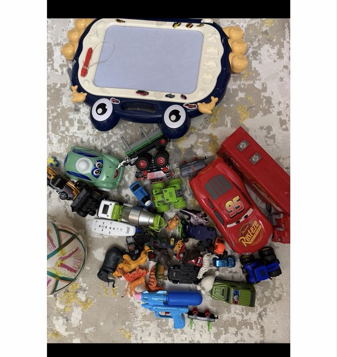 Срочно продаю игрушки