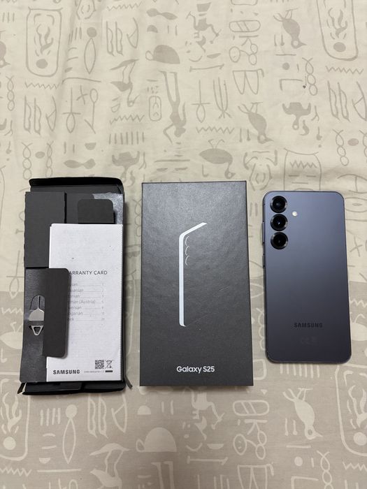 Samsung S25 ca nou, baterie 100%