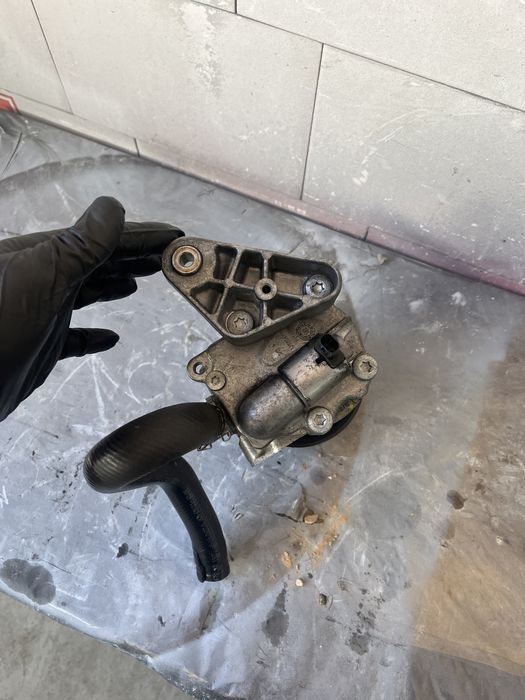 pompa servo bmw 730d